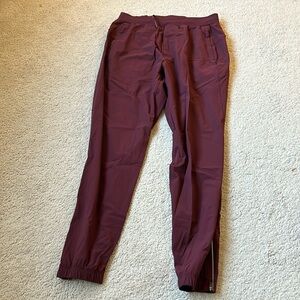 Lululemon Men’s Surge Jogger